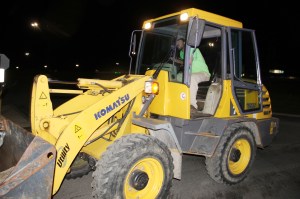 Responders Clean Up Fuel Spill from Tractor Trailer in Hometown, 5-15-2014 (34)