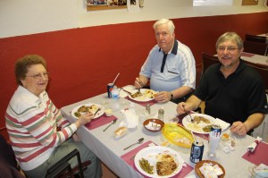 Roast Beef Dinner, Kinights of Columbus, Seek, Coaldale, 4-27-2014 (11)