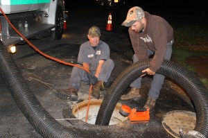 Sewer Main Blockage, Hometown, 5-16-2014 (25)