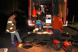 Sewer Main Blockage, Hometown, 5-16-2014 (6)