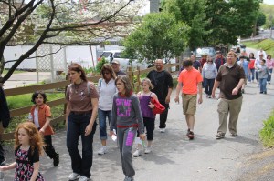 Tamaqua Hunger Walk, St. Luke's Family Practice, S. Railroad Street, Tamaqua, 5-18-2014 (95)