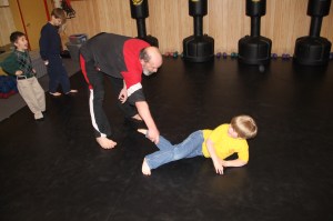 Tamaqua Scouts Learn Self Defense, USA Martial Arts, Tamaqua, 4-30-2014 (26)
