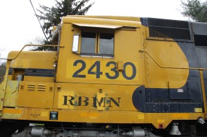 Train Traveling Through Clamtown, 5-10-2014 (13)