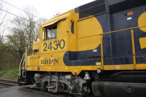 Train Traveling Through Clamtown, 5-10-2014 (14)