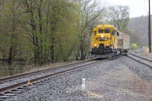 Train Traveling Through Clamtown, 5-10-2014 (4)