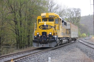 Train Traveling Through Clamtown, 5-10-2014 (5)