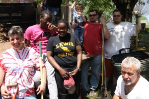 Volunteers Cleaning Odd Fellow's Cemetery, Tamaqua, 5-11-2014 (21)