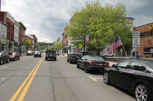 Weight Limit 28 Tons Bridge Sign, West Broad Street, Tamaqua, 5-18-2014 (6)