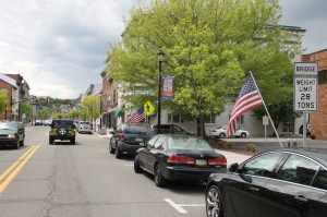 Weight Limit 28 Tons Bridge Sign, West Broad Street, Tamaqua, 5-18-2014 (7)