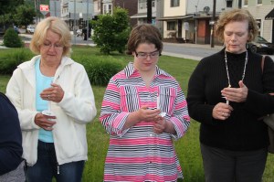 Candlelit Vigil for Angie, Angela Steigerwalt, Depot Square Park, Tamaqua, 6-14-2014 (314)