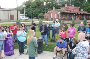 Candlelit Vigil for Angie, Angela Steigerwalt, Depot Square Park, Tamaqua, 6-14-2014 (317)