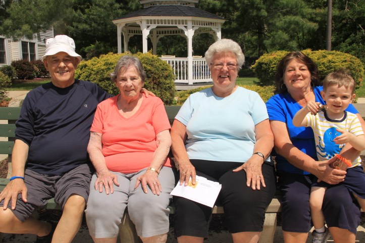 Enjoying Time in the Sun, Pitt Street, Tamaqua, 5-23-2014 (6)