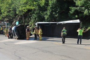 Overturned Camper, SUV, Bottom of Hometown Hill, SR309, Tamaqua, 6-18-2014 (1)
