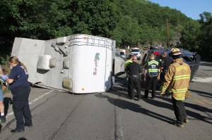 Overturned Camper, SUV, Bottom of Hometown Hill, SR309, Tamaqua, 6-18-2014 (13)