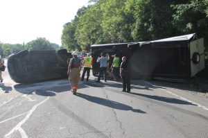 Overturned Camper, SUV, Bottom of Hometown Hill, SR309, Tamaqua, 6-18-2014 (25)