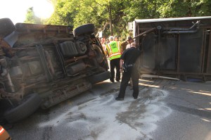 Overturned Camper, SUV, Bottom of Hometown Hill, SR309, Tamaqua, 6-18-2014 (27)