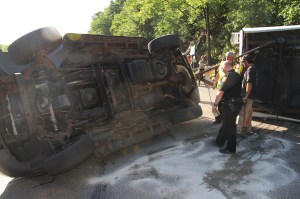 Overturned Camper, SUV, Bottom of Hometown Hill, SR309, Tamaqua, 6-18-2014 (30)