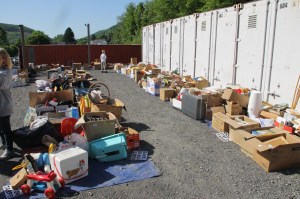 Tamaqua Donation Drop-Off, Community Giveaway, M & M Self Storage, Tamaqua, 5-31-2014 (7)