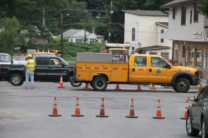 Traffic Backed Up, PennDOT Road Repairs, North Railroad Street, SR309, Tamaqua, 6-27-2014 (23)