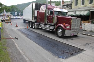 Traffic Backed Up, PennDOT Road Repairs, North Railroad Street, SR309, Tamaqua, 6-27-2014 (25)