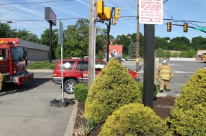 Two-Vehicle Accident, intersection of Cedar and Center Street, US209, Tamaqua, 6-8-2014 (2)