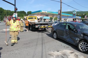 Two-Vehicle Accident, intersection of Cedar and Center Street, US209, Tamaqua, 6-8-2014 (35)