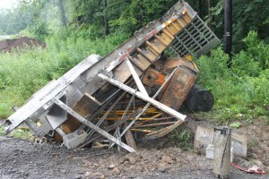 Car Crashes into Utility Trailer on SR54, Hometown, 7-14-2014 (11)