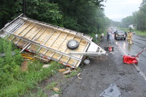 Car Crashes into Utility Trailer on SR54, Hometown, 7-14-2014 (20)