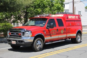 Double Truck Housing Parade, Middleport Fire Company, Middleport, 6-7-2014 (143)
