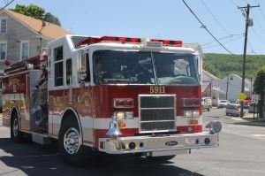 Double Truck Housing Parade, Middleport Fire Company, Middleport, 6-7-2014 (213)