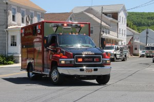Double Truck Housing Parade, Middleport Fire Company, Middleport, 6-7-2014 (233)