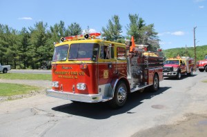 Double Truck Housing Parade, Middleport Fire Company, Middleport, 6-7-2014 (80)