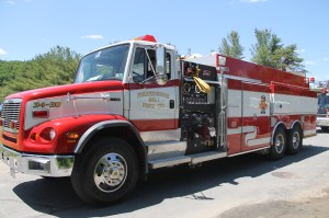 Double Truck Housing Parade, Middleport Fire Company, Middleport, 6-7-2014 (86)