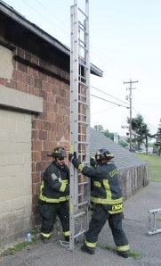 Essentials Basic Module Class, Ladders, Tamaqua Firefighter Training Grounds, Tamaqua, 7-22-2014 (18)