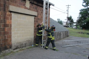 Essentials Basic Module Class, Ladders, Tamaqua Firefighter Training Grounds, Tamaqua, 7-22-2014 (20)