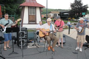Gene Morrison & Family, Chamber of Commerce Summer Concert Series, Train Station, Tamaqua (28)