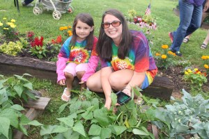 Lettuce, Vegetable Picking, Kids Activities, Lansford Community Garden, Lansford, 7-28-2014 (54)