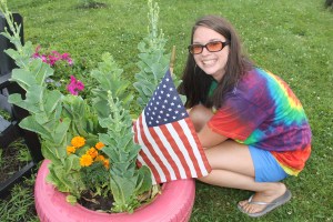 Lettuce, Vegetable Picking, Kids Activities, Lansford Community Garden, Lansford, 7-28-2014 (67)