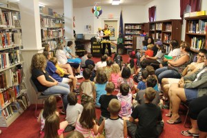 Magic Show, Fizz Boom Read, Panther Valley Public Library, Lansford, 7-21-2014 (16)