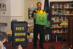 Magic Show, Fizz Boom Read, Panther Valley Public Library, Lansford, 7-21-2014 (25)