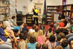 Magic Show, Fizz Boom Read, Panther Valley Public Library, Lansford, 7-21-2014 (5)