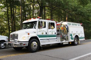 Overturned Vehicle, MVA, Lafayette Avenue, Hometown, Rush Township, 7-22-2014 (1)