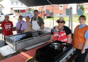Volunteers, St. Joseph Parish Festival, St. Joseph's Church, Summit Hill, 7-20-2014 (11)