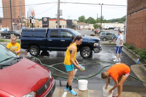 Car Wash Fundraiser, Marian Fillies Basketball Team, Advanced Auto, Tamaqua, 8-16-2014 (33)