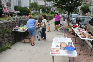 Community Yard Sale, Sidewalk Sale, via Chamber of Commerce, Tamaqua, 8-2-2014 (20)
