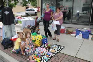 Community Yard Sale, Sidewalk Sale, via Chamber of Commerce, Tamaqua, 8-2-2014 (6)