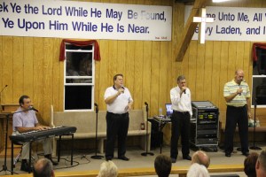 Lumber River Quartet, Lewistown Valley Tabernacle, Tamaqua, Walker Township, 8-22-2014 (77)