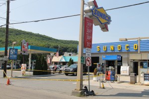 Man Dies after Being Tazed by Police, Sunoco, Tamaqua, 8-8-2014 (12)