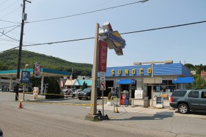 Man Dies after Being Tazed by Police, Sunoco, Tamaqua, 8-8-2014 (13)