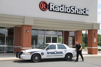 Radio Shack Robbed, H T Commons, Hometown, 8-18-2014 (102)